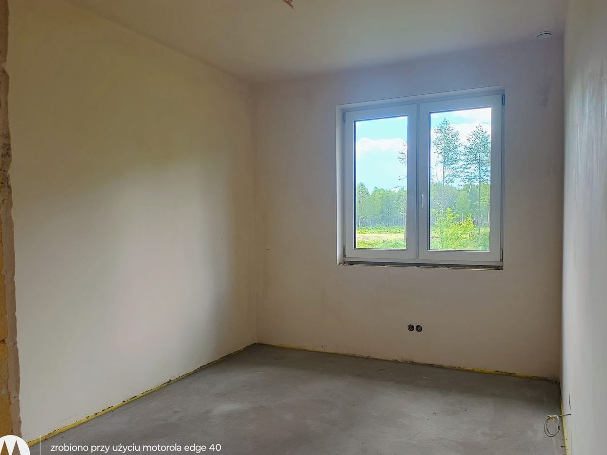 Dom jednorodzinny z 3 sypialniami. Cicha okolica, świetna komunikacja