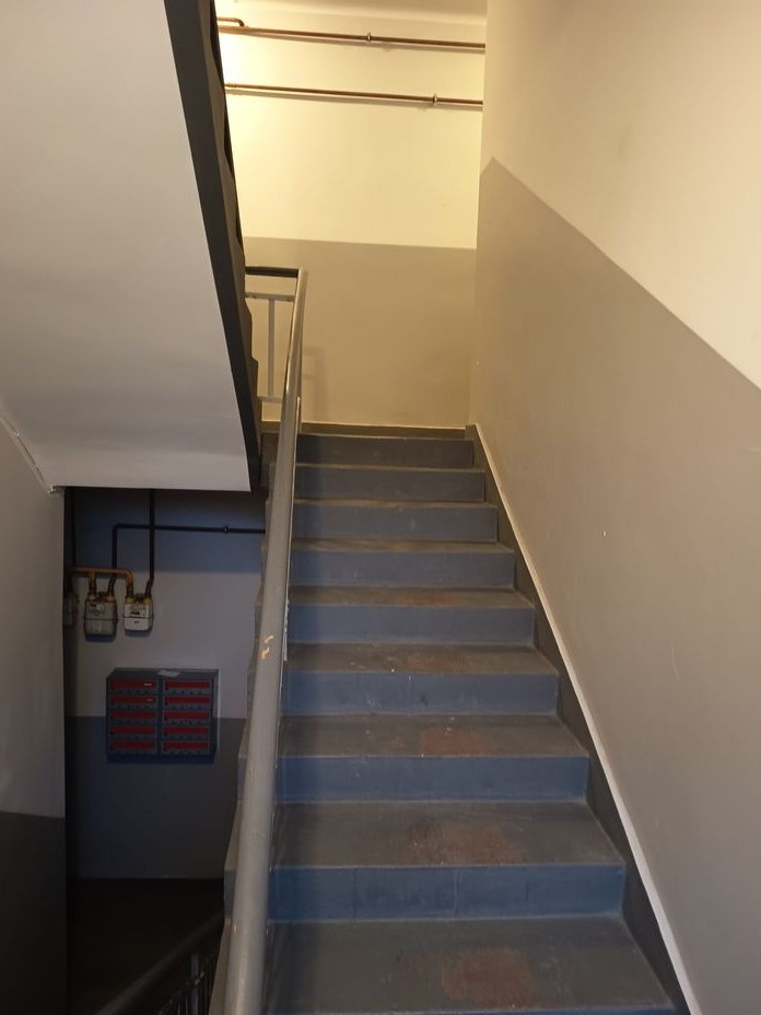 Sprzedam mieszkanie 429000 zł (piwnica, strych, ogrodzone podwórko)