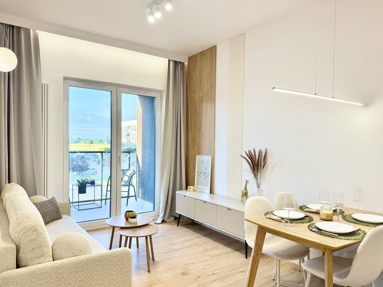 Nowe, piękne i w pełni wyposażone, 15 km do centrum Waw! EN &amp; UA