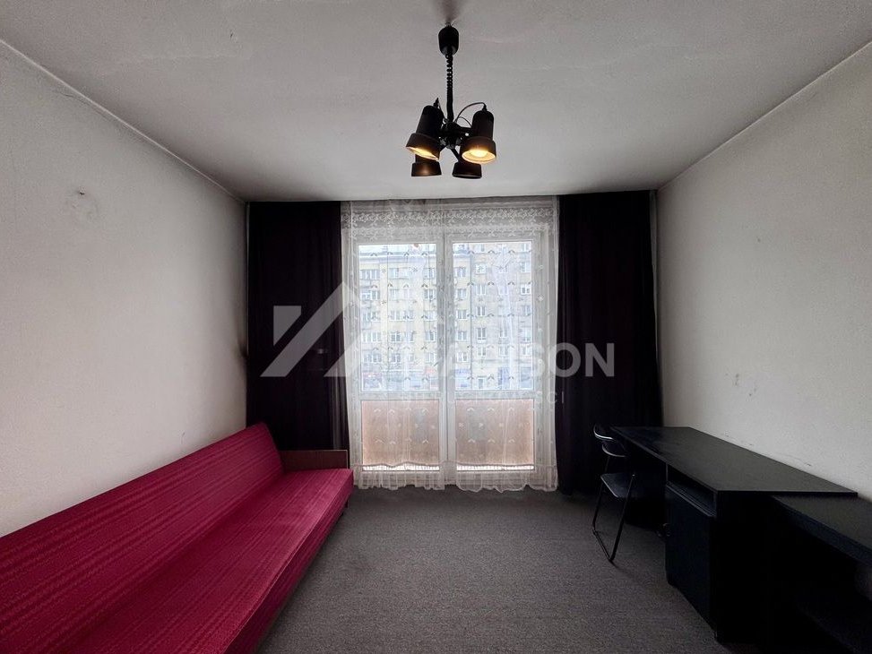 23 m2 | 1 pokój | balkon | piwnica | do remontu