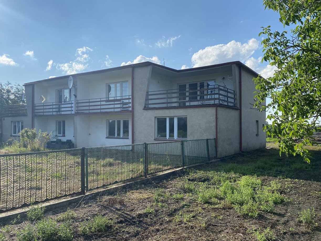 Dom jednorodzinny w zabudowie bliźniaczej do remontu - Krasowiec