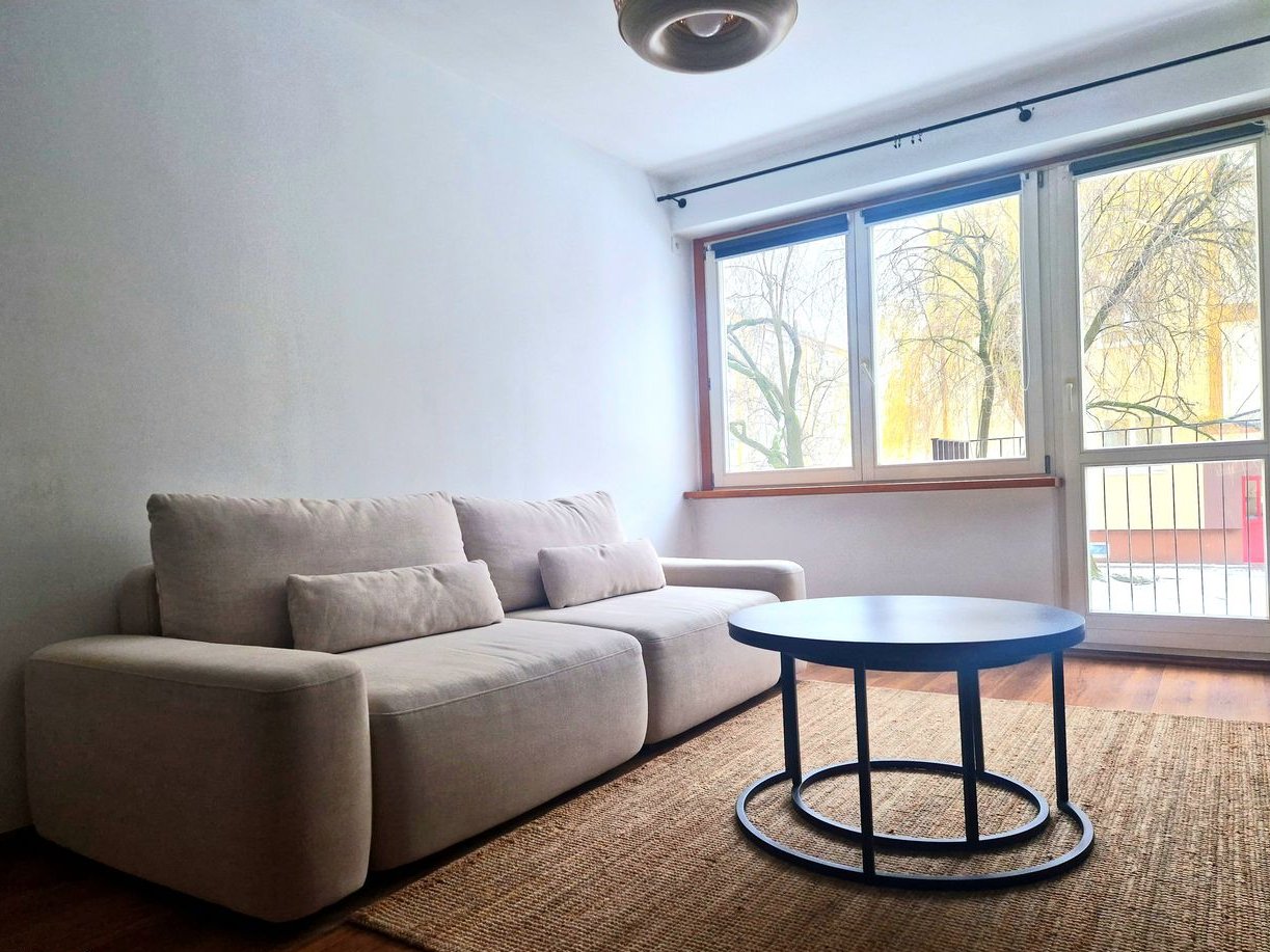 Na sprzedaż 2-pokojowe parterowe mieszkanie w centrum,po remoncie