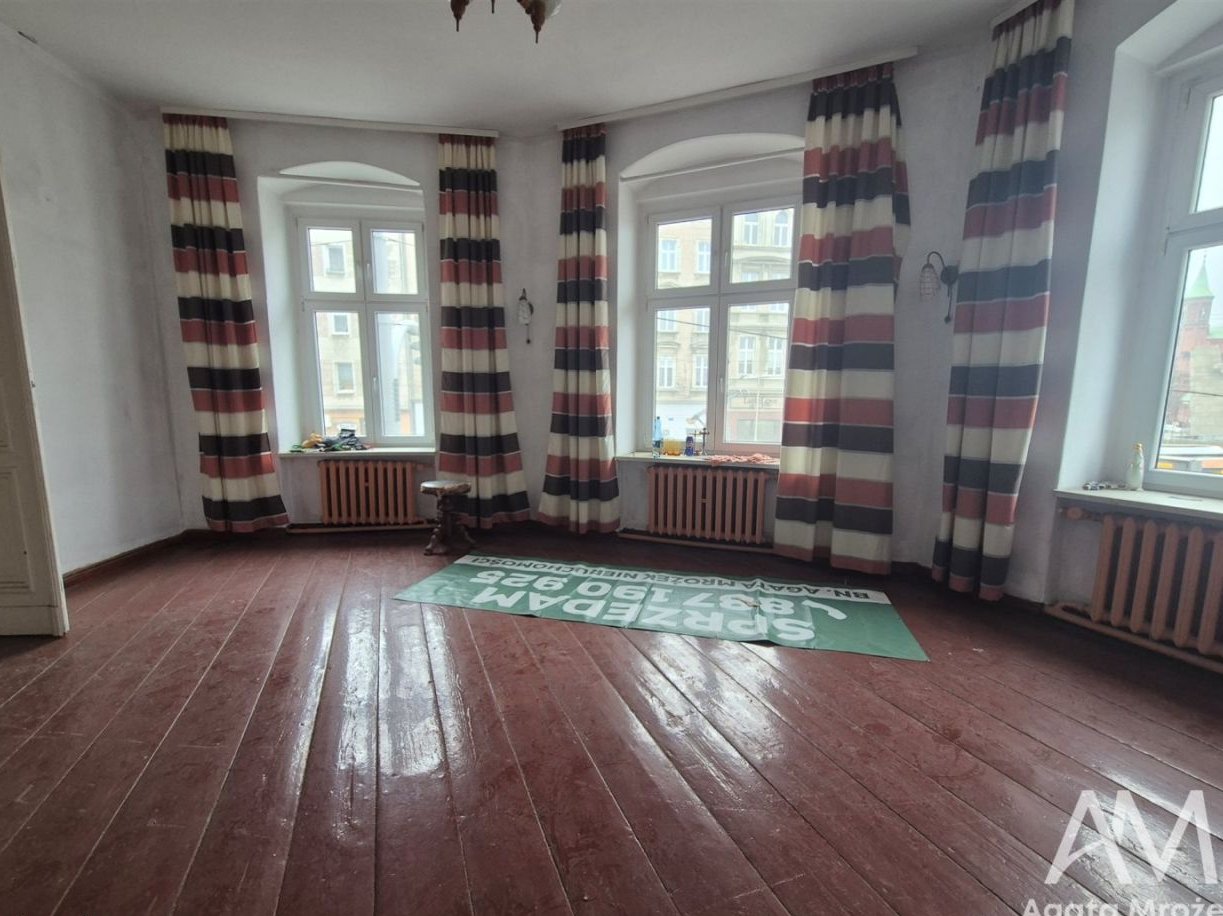 Z potencjałem,piękna kamienica,super lokalizacja