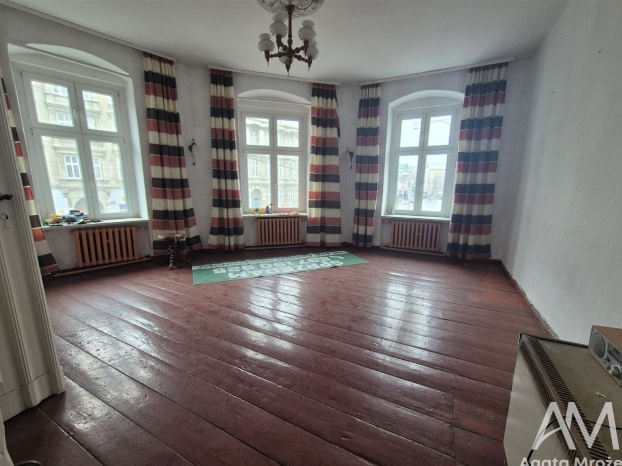 Z potencjałem,piękna kamienica,super lokalizacja