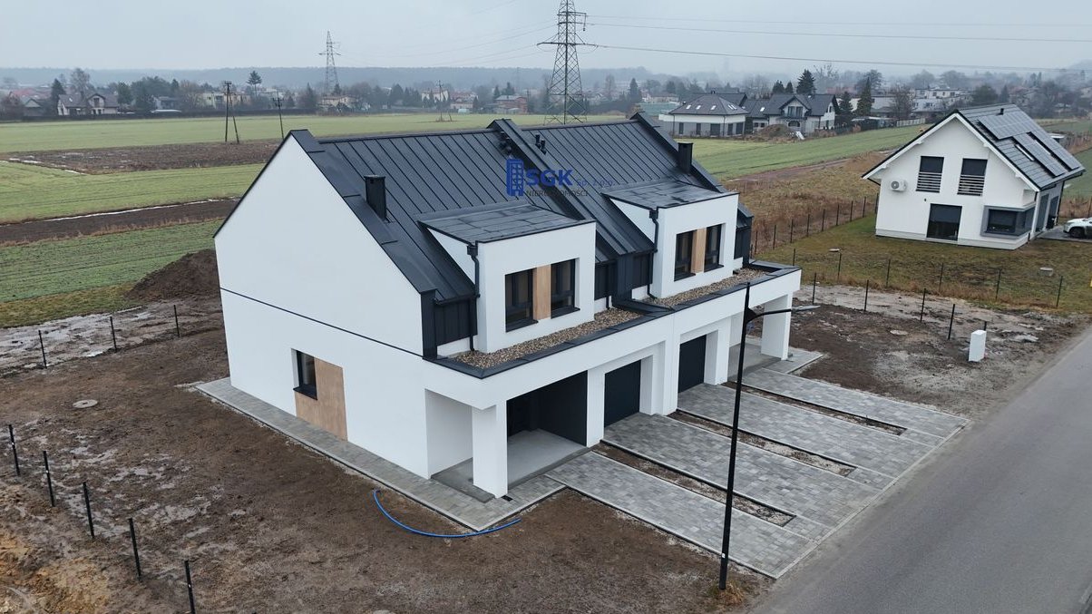 Nowoczesny Segment w zabudowie bliźniaczej Świetny Dojazd A4/A1