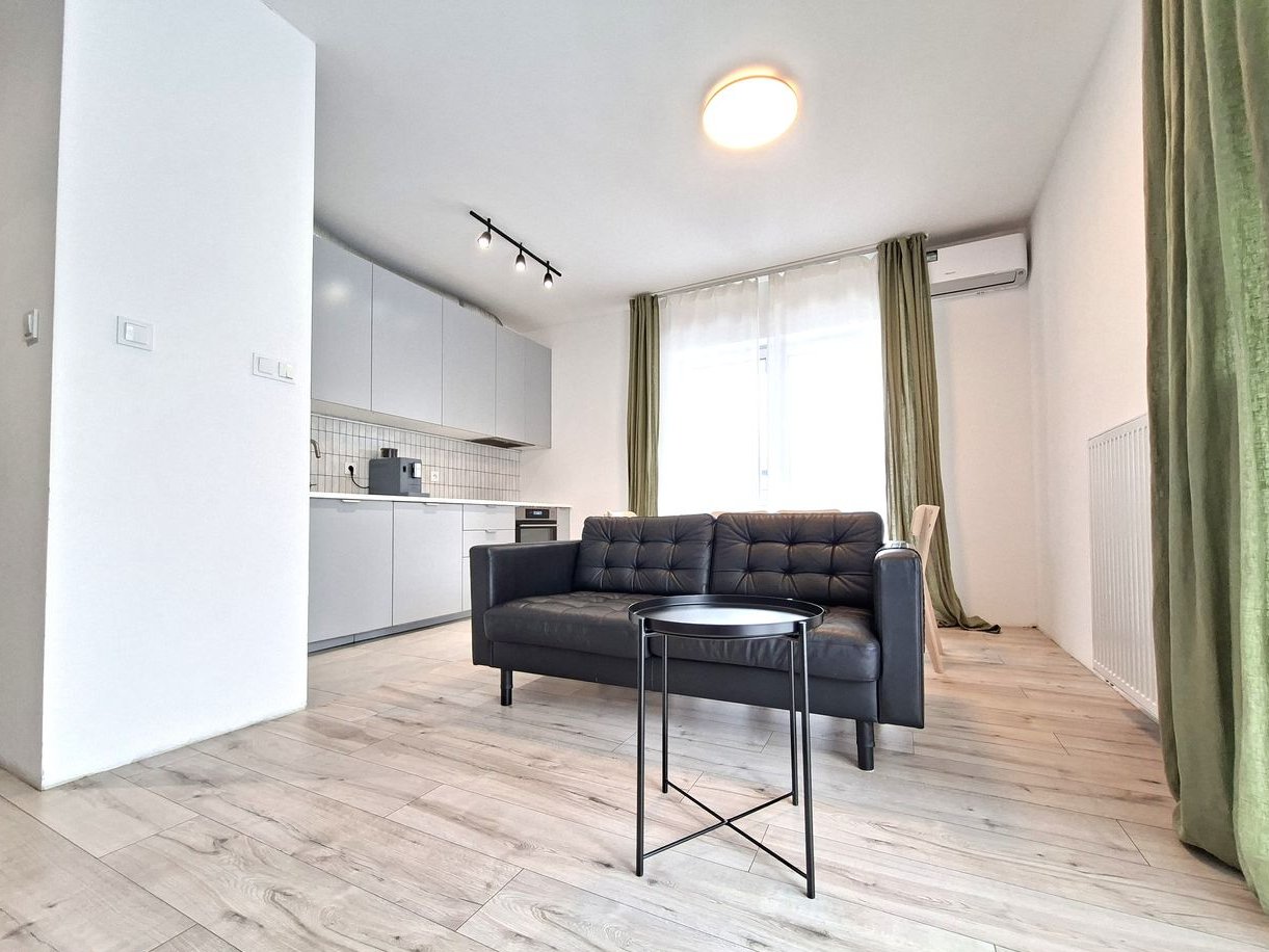 Piękne 4 pokojowe mieszkanie z ogródkiem na zamkniętym nowym osiedlu