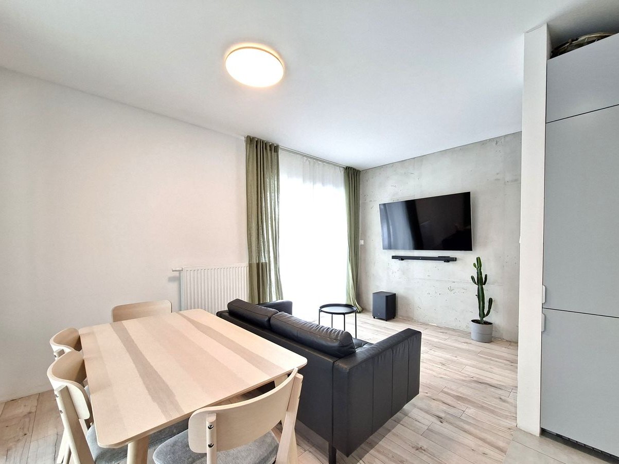 Piękne 4 pokojowe mieszkanie z ogródkiem na zamkniętym nowym osiedlu