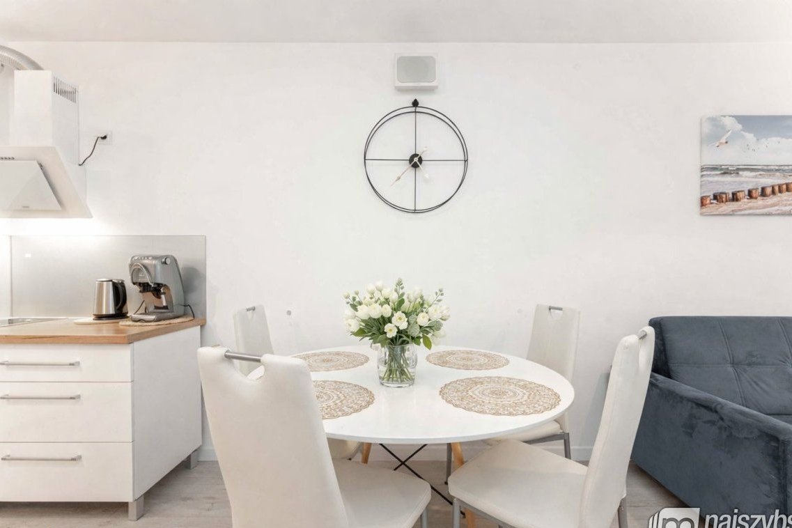 Kołobrzeg-Apartament 2 pok. z miejscem postojowym