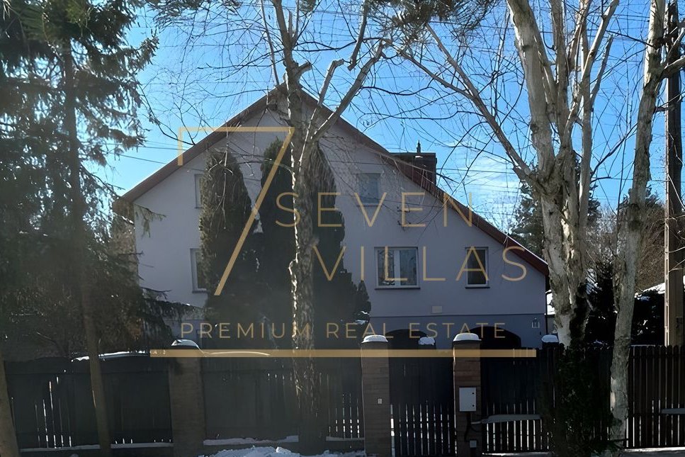 Duży dom 9 pokoi w prestiżowej części Komorowa