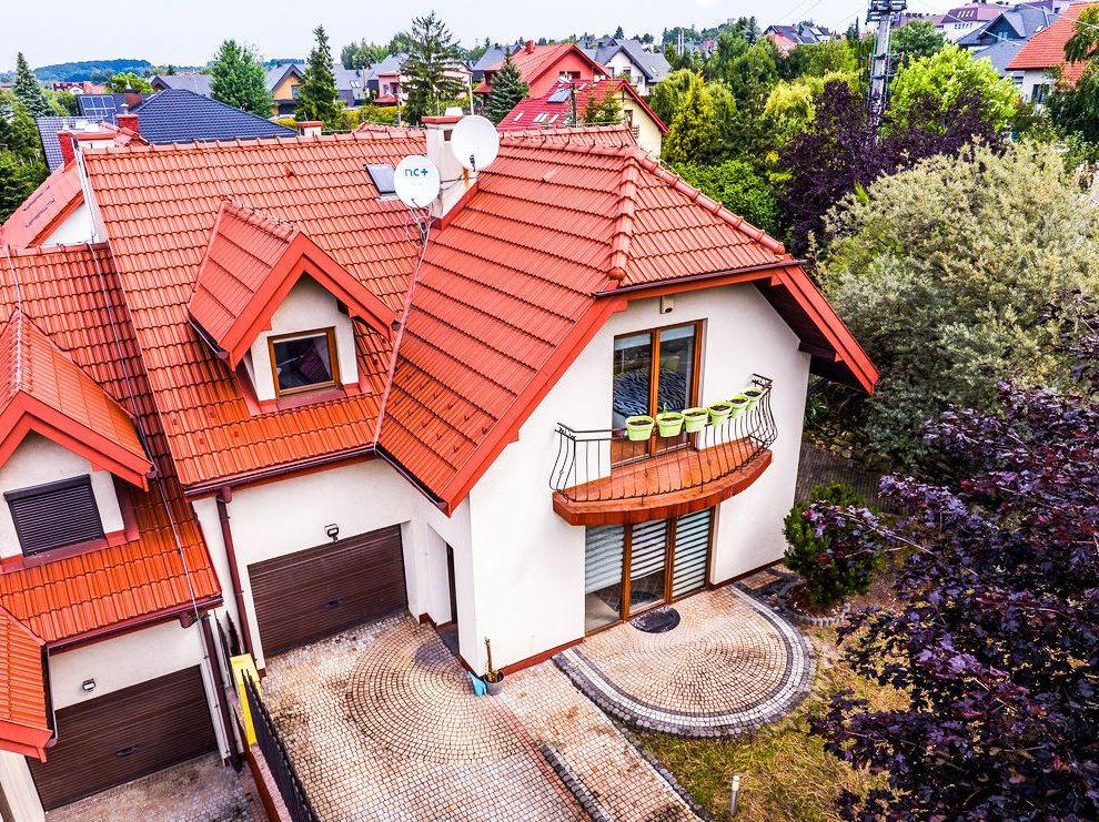 OKAZJA! Dom z działką 7,31 ar! Garaż|Zadbany ogród|Bibice obok Krakowa