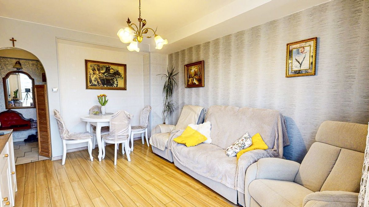 Dwupoziomowe mieszkanie | 3 pokoje | Osobna kuchnia