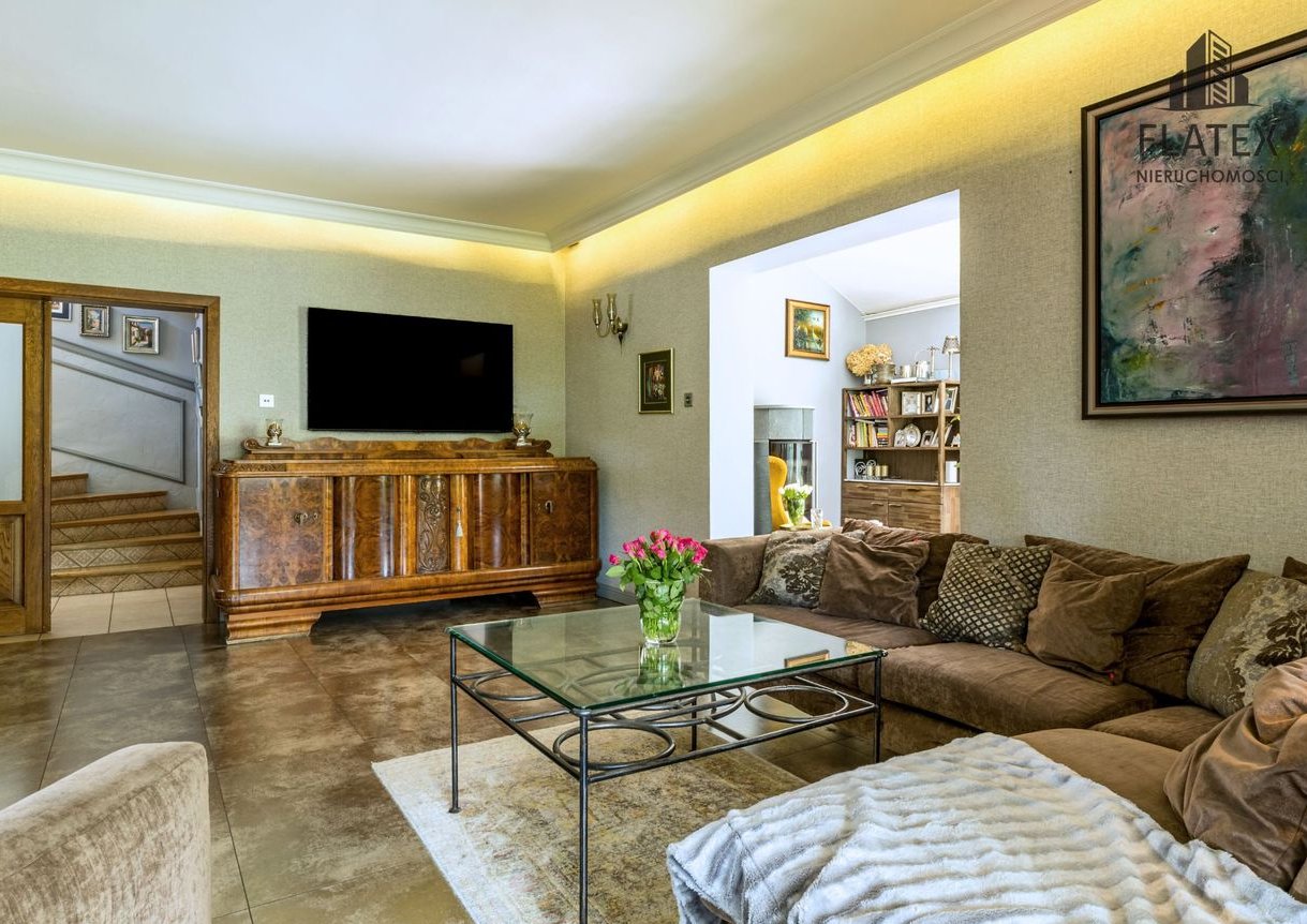 UNIKATOWY DOM | Jaworzno | 2308 m2 działki | blisko Katowic i Krakowa