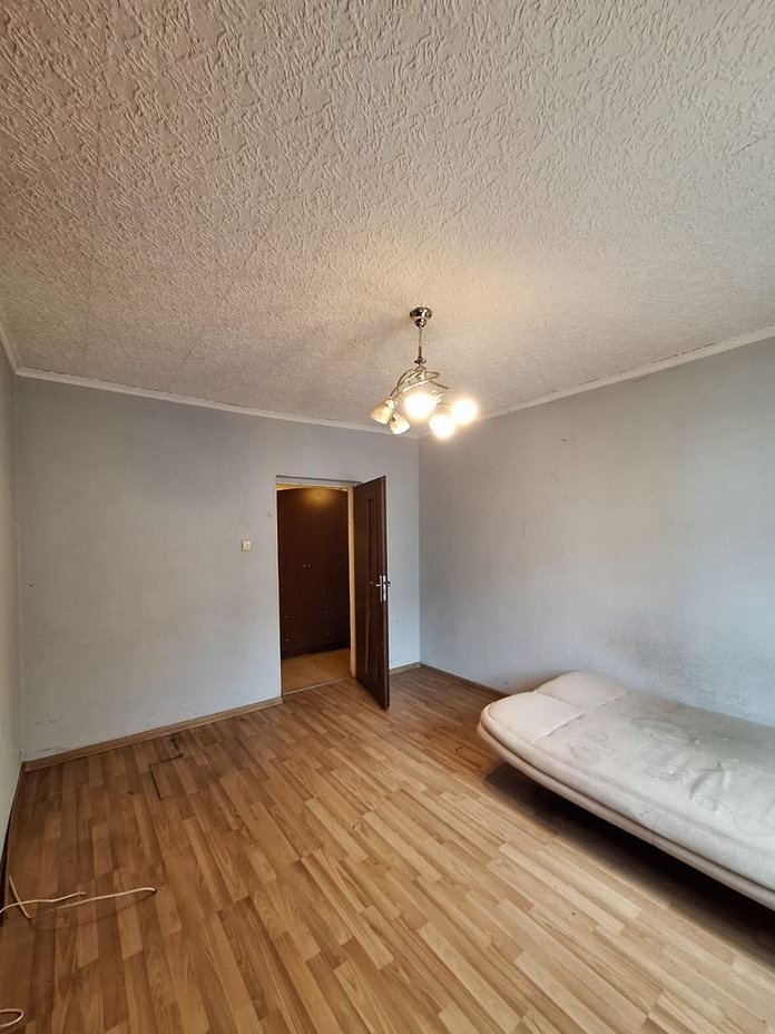 3 pokoje na parterze w bloku po termomodernizacji - ROZBARK