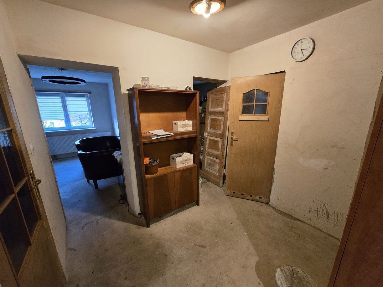 Syndyk sprzeda nieruchomość gruntową zabudowaną w Tyrowie