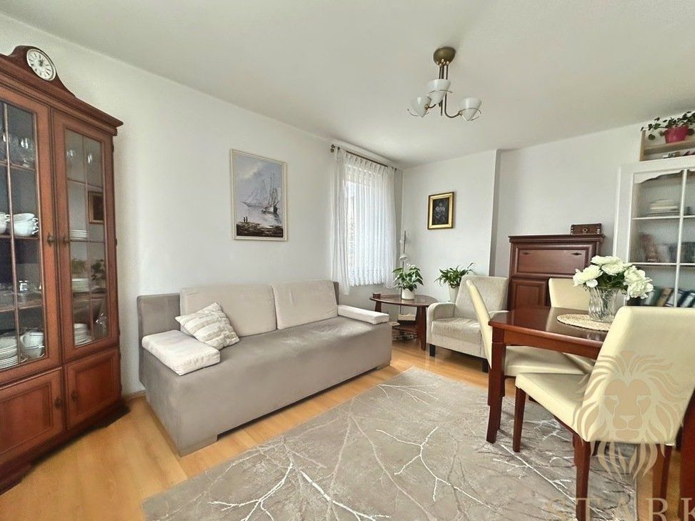 2 pokojowe mieszkanie na 1 piętrze z balkonem