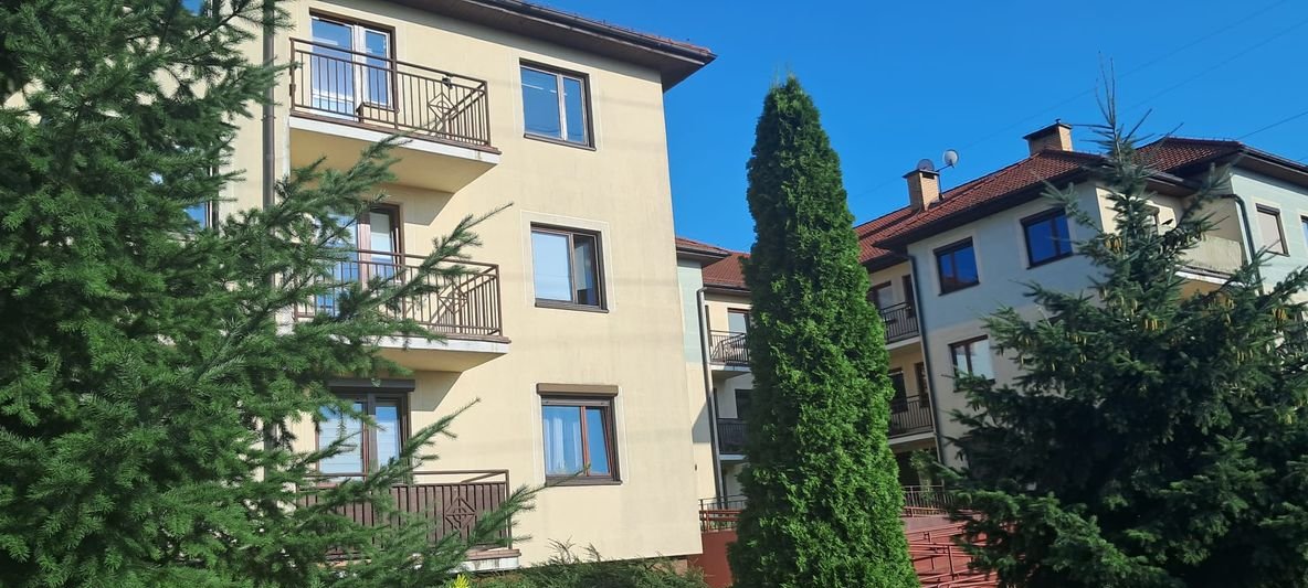 Ołtaszyn ul. Nenckiego/Parafialna 2004 r. z komórką + garaż