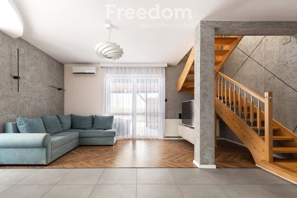 Kompaktowy dom 5 pok. gmina Lesznowola