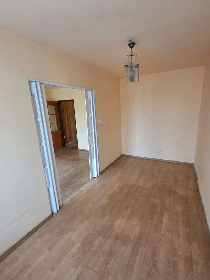 Mieszkanie 49 m² z potencjałem – Nałęczów, ul. Partyzantów