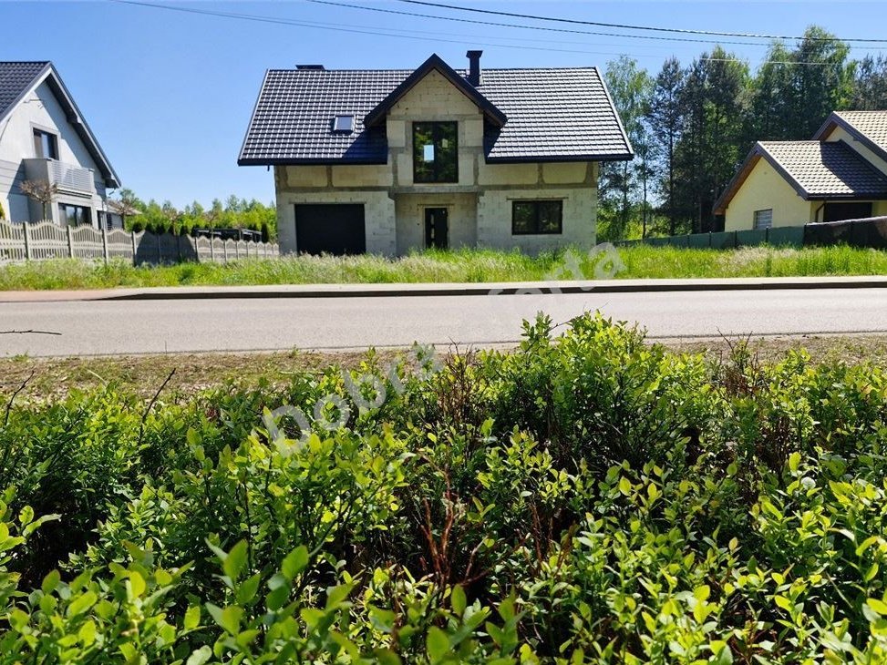 Malownicza nieruchomość po lasem