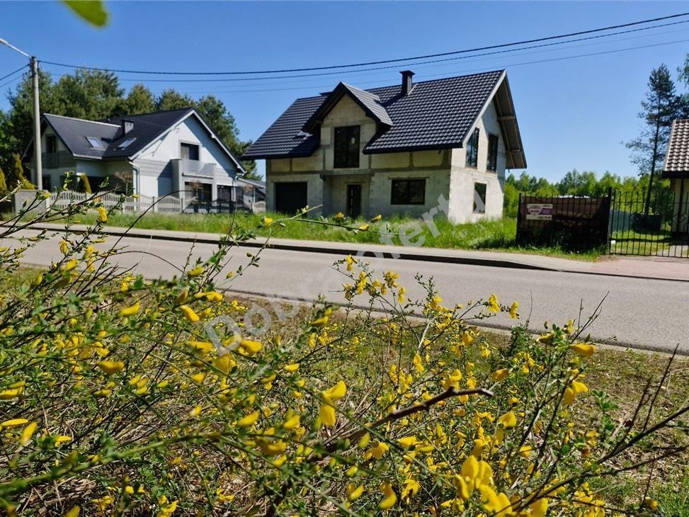 Malownicza nieruchomość po lasem