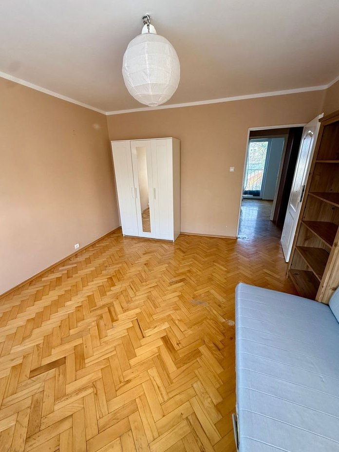 3-pokojowe mieszkanie przy metrze - sprzedam bezpośrednio