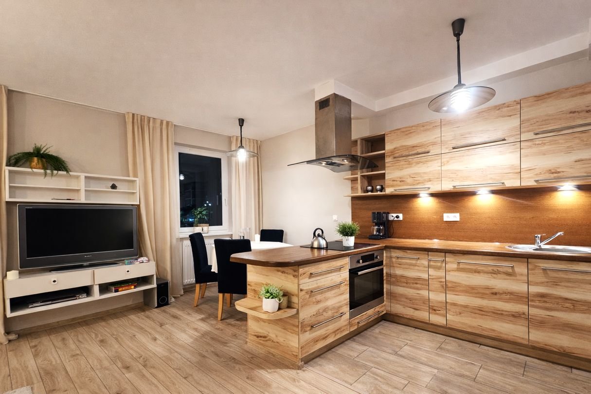 Gotowe do zamieszkania | Stylowe wnętrze z balkonem