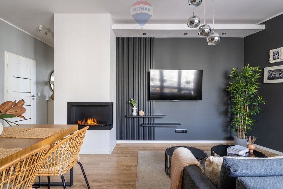 Gotowe Do Wejścia, Trójstronne, Nowoczesne Osiedle