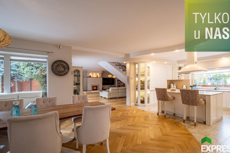 Piękny, do wejścia dom wolnostojący blisko centrum