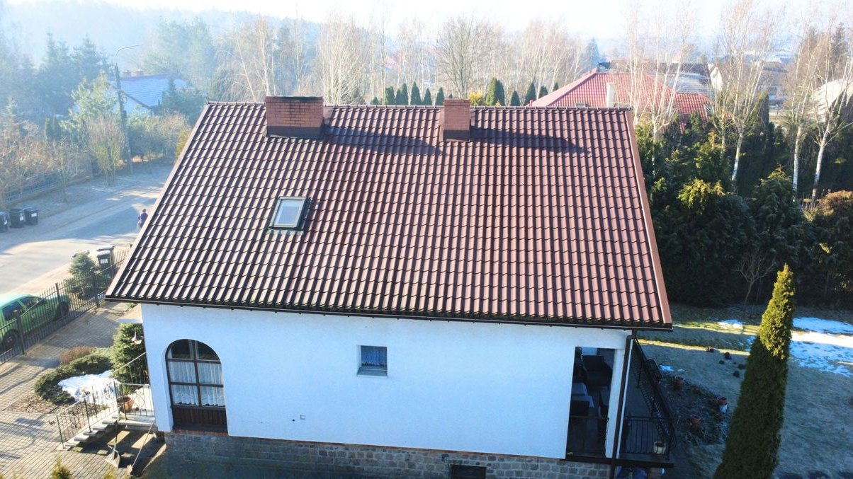 Zadbany dom, ładna działka- polecamy