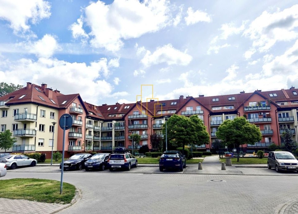 Pilczyce/Park/70m2/lux/2006r