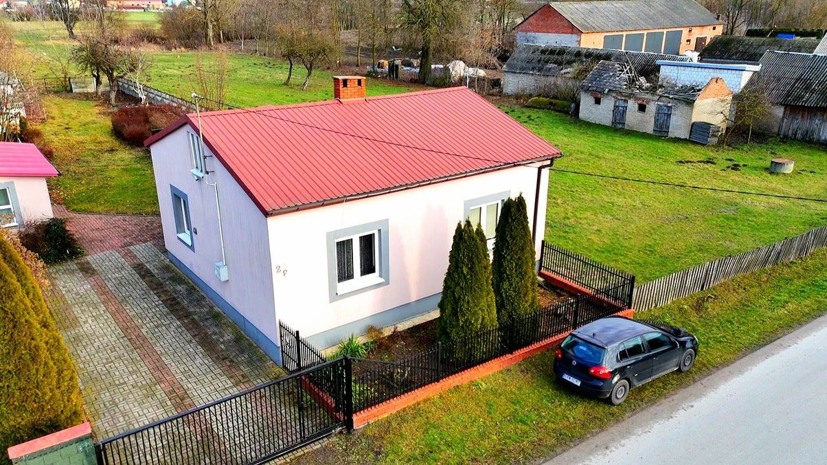 Dom na wsi na działce 2400 m2, letnia kuchnia, piwniczka, budynek gosp