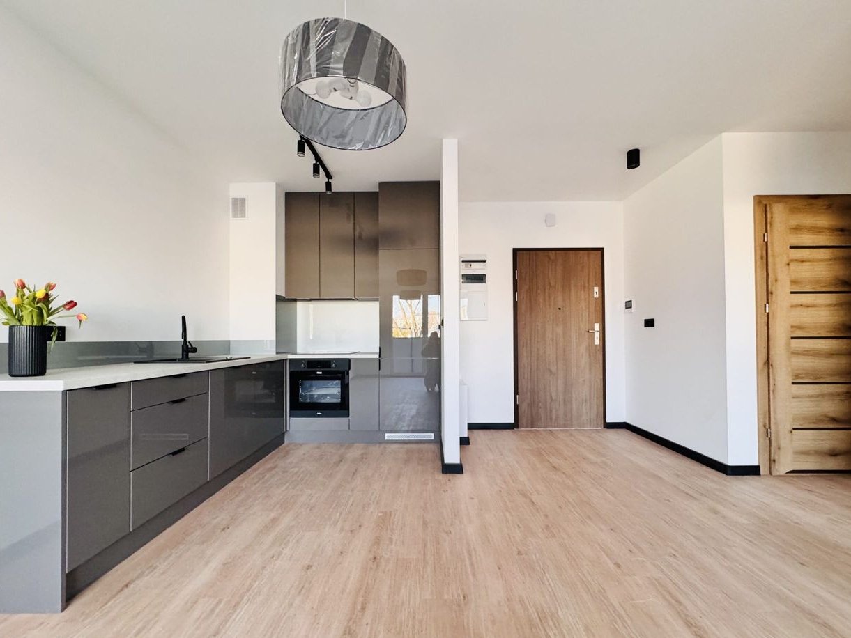 Wykończenie mieszkania 1999zł . Brak PCC// NOWE