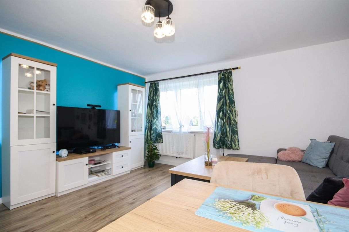 3 pokoje, osobno kuchnia, po remoncie, garaz