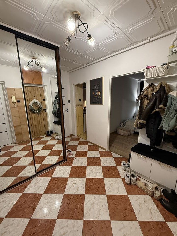 Piękne mieszkanie z dużym balkonem.