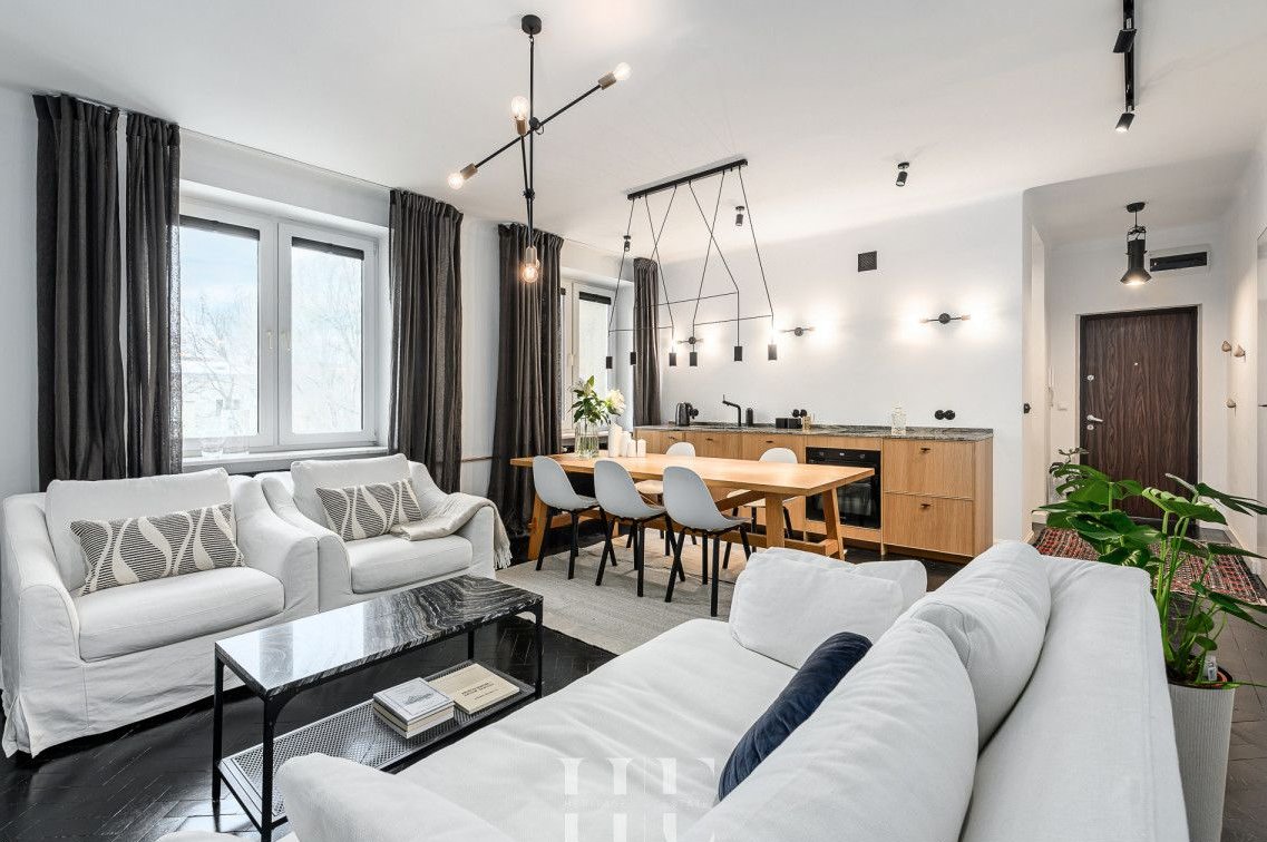 Gotowe 2 pokoje |Metro|Kamienica| Winda |