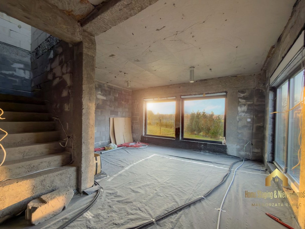 Dom dwulokalowy w trakcie budowy w Ręczynie- 9 pokoi + działka 22 ary