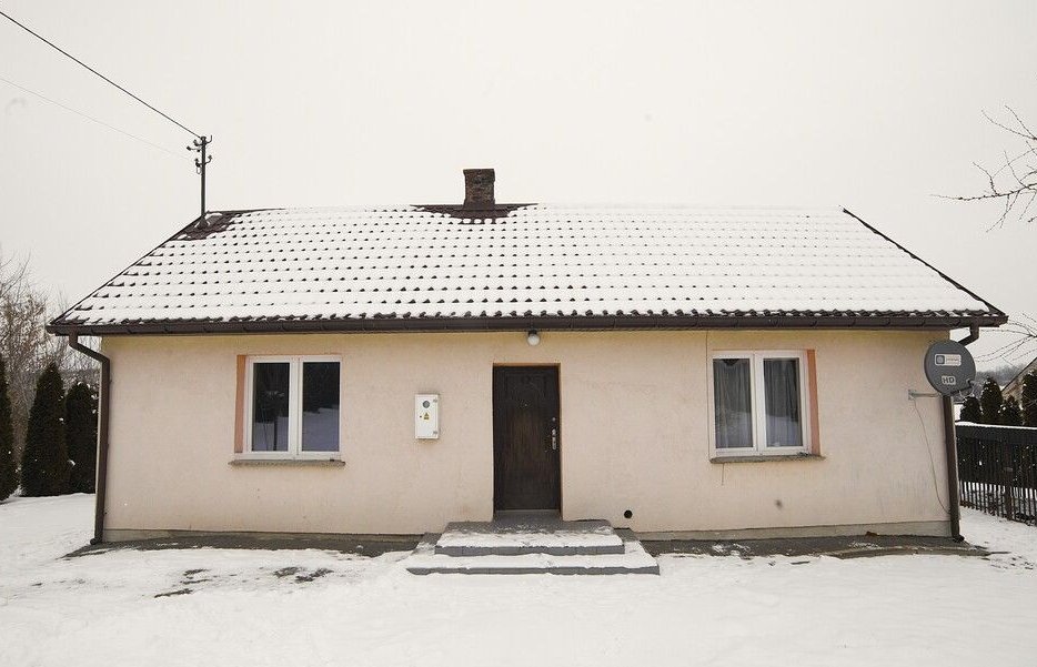 Wzgórza, cisza i ogień w kominku