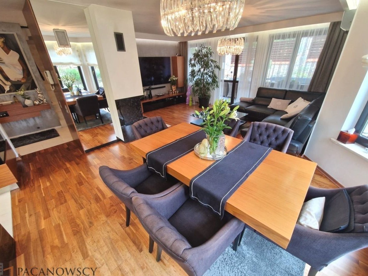 Dom, 183,30 m², Bibice