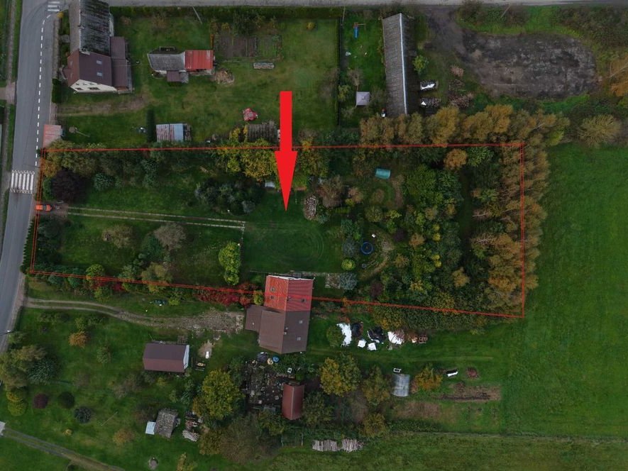 Piękny dom w Ciesławiu z bardzo dużą działką