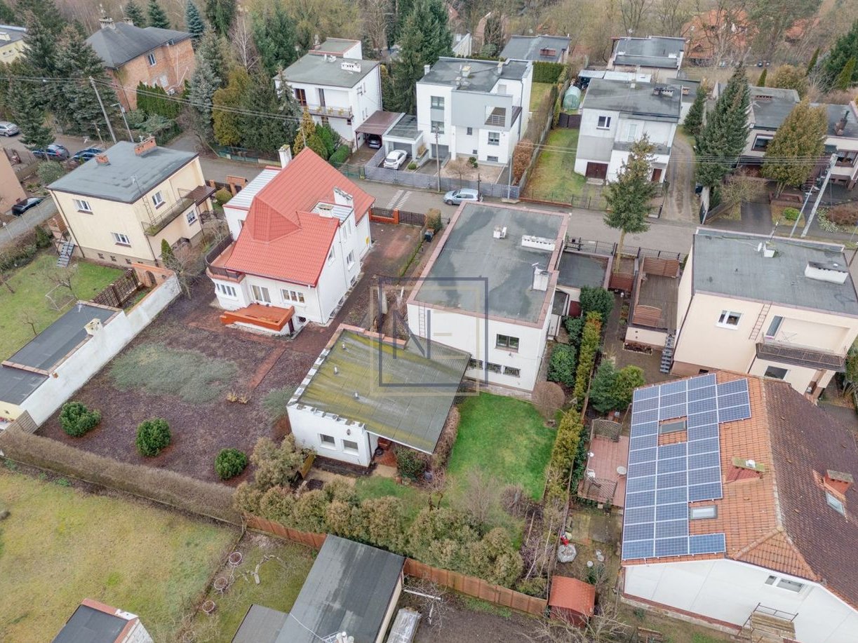 Dom 214 m2|2 garaże|budynek usługowy|Piaski