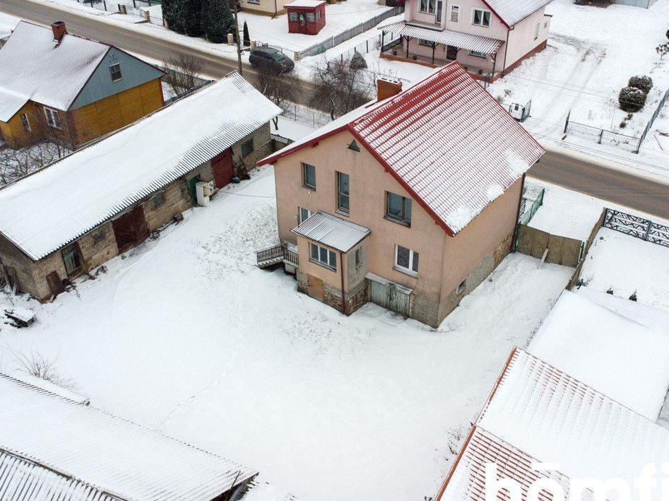 Dom z dużą działką.