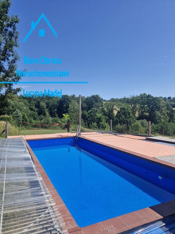 Dom 100mkw. z basenem w ładnym miejscu i 1.50 ha działki.