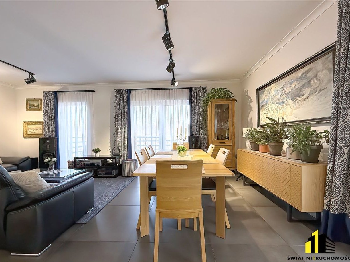 Nowoczesne dwupoziomowe mieszkanie w Jasienicy