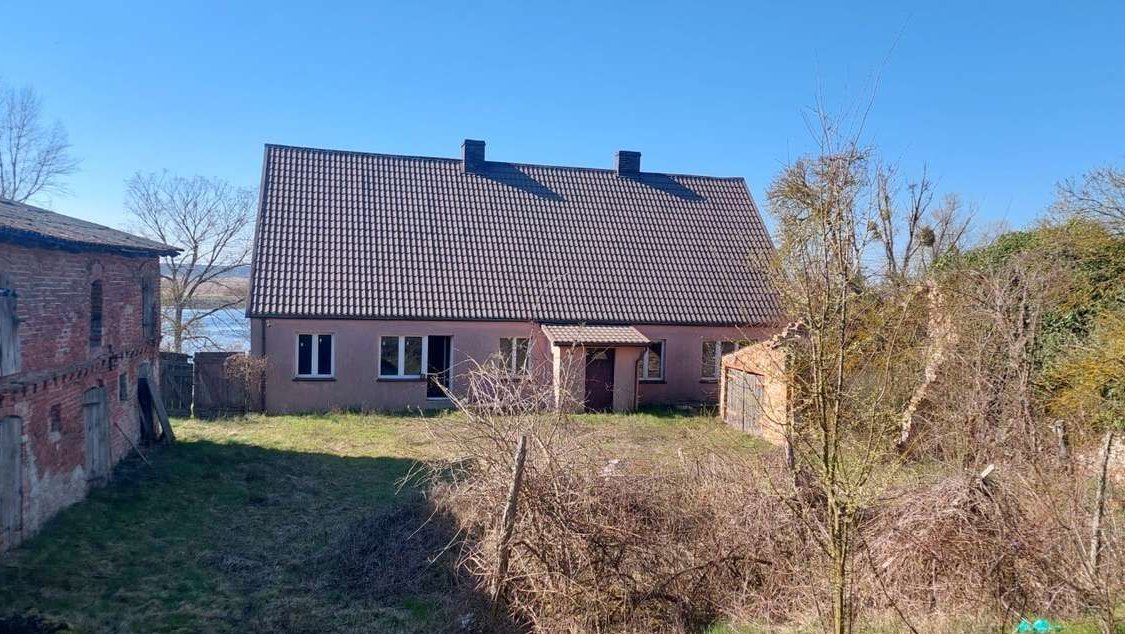 Na sprzedaż dom 180 m² z widokiem na rzekę Odra – Widuchowa (Gryfino)