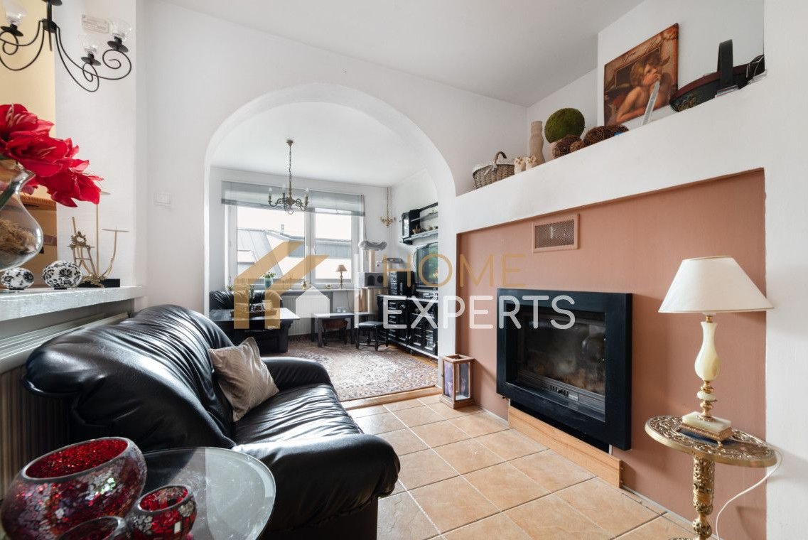 Kameralna posesja |top lokalizacja |Garaż w bryle