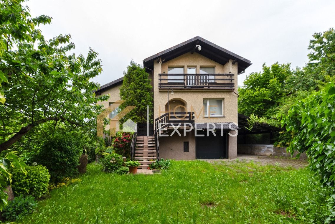 Kameralna posesja |top lokalizacja |Garaż w bryle