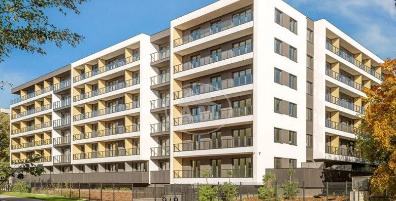 Dwustronne mieszanie z tarasem oraz ogródkiem