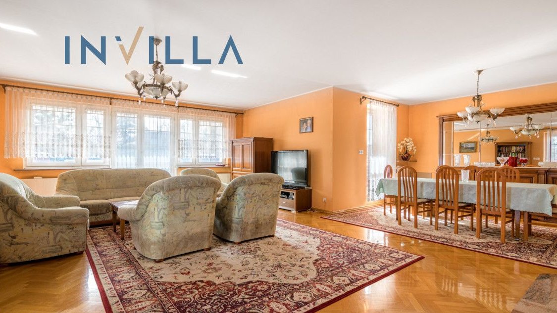 Duży dom - świetna lokalizacja