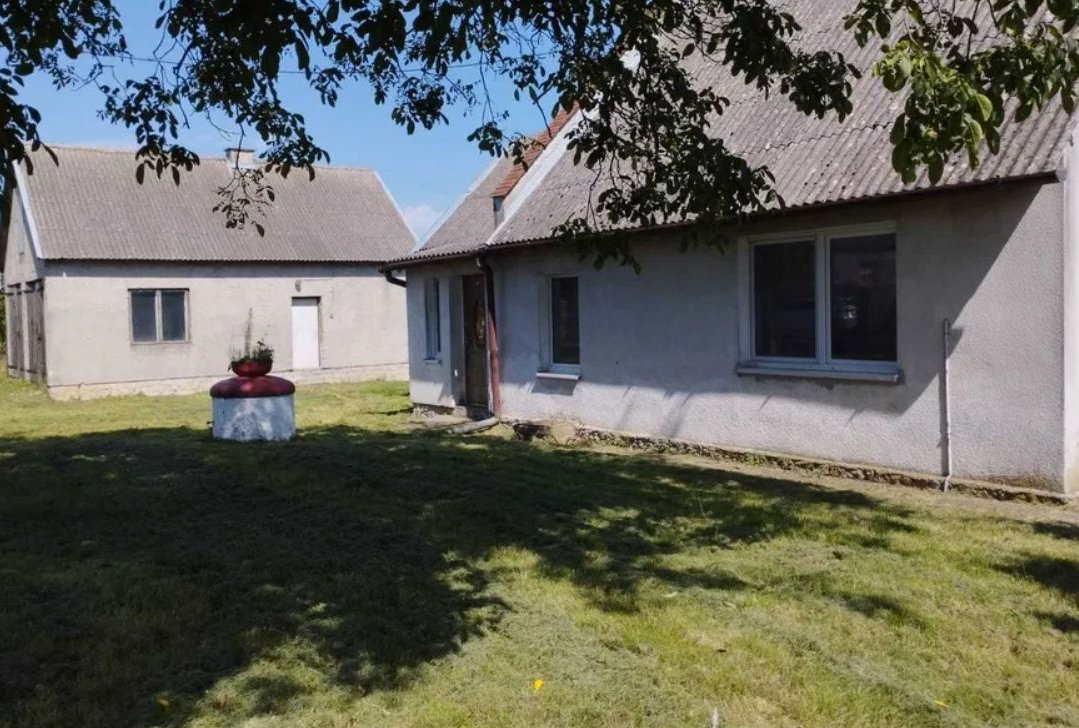 Dom jednorodzinny z działką na sprzedaż