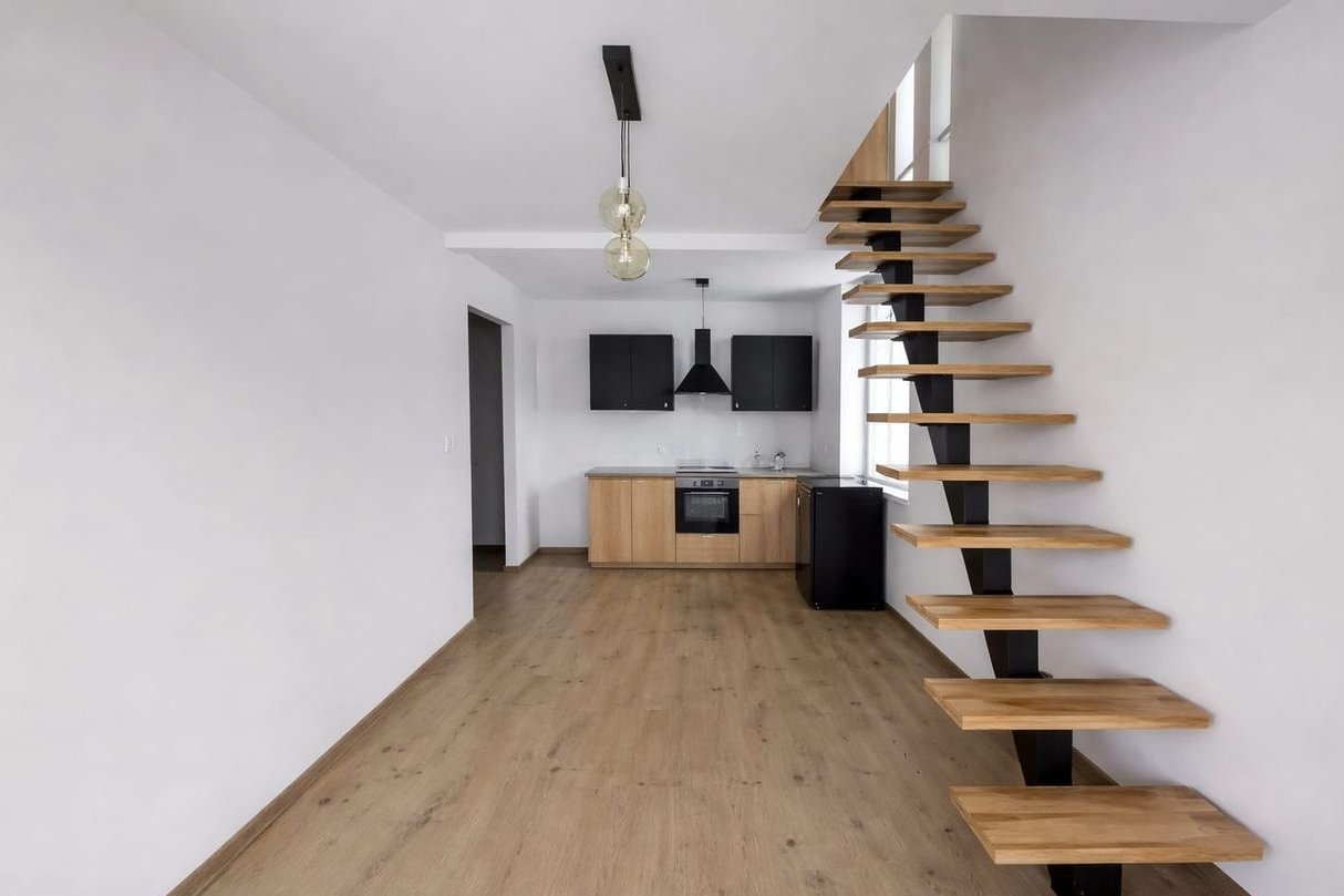 Przestronne 4-pokojowe mieszkanie z balkonem